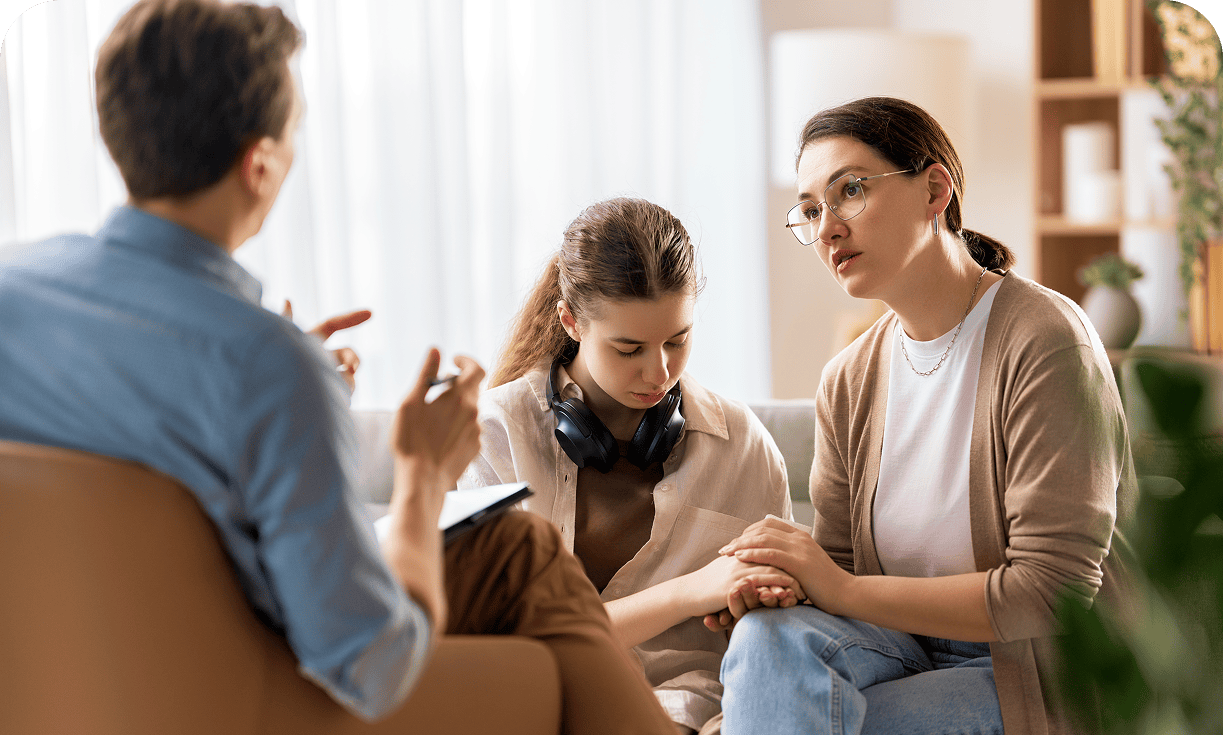 Supportive conversation in therapy office